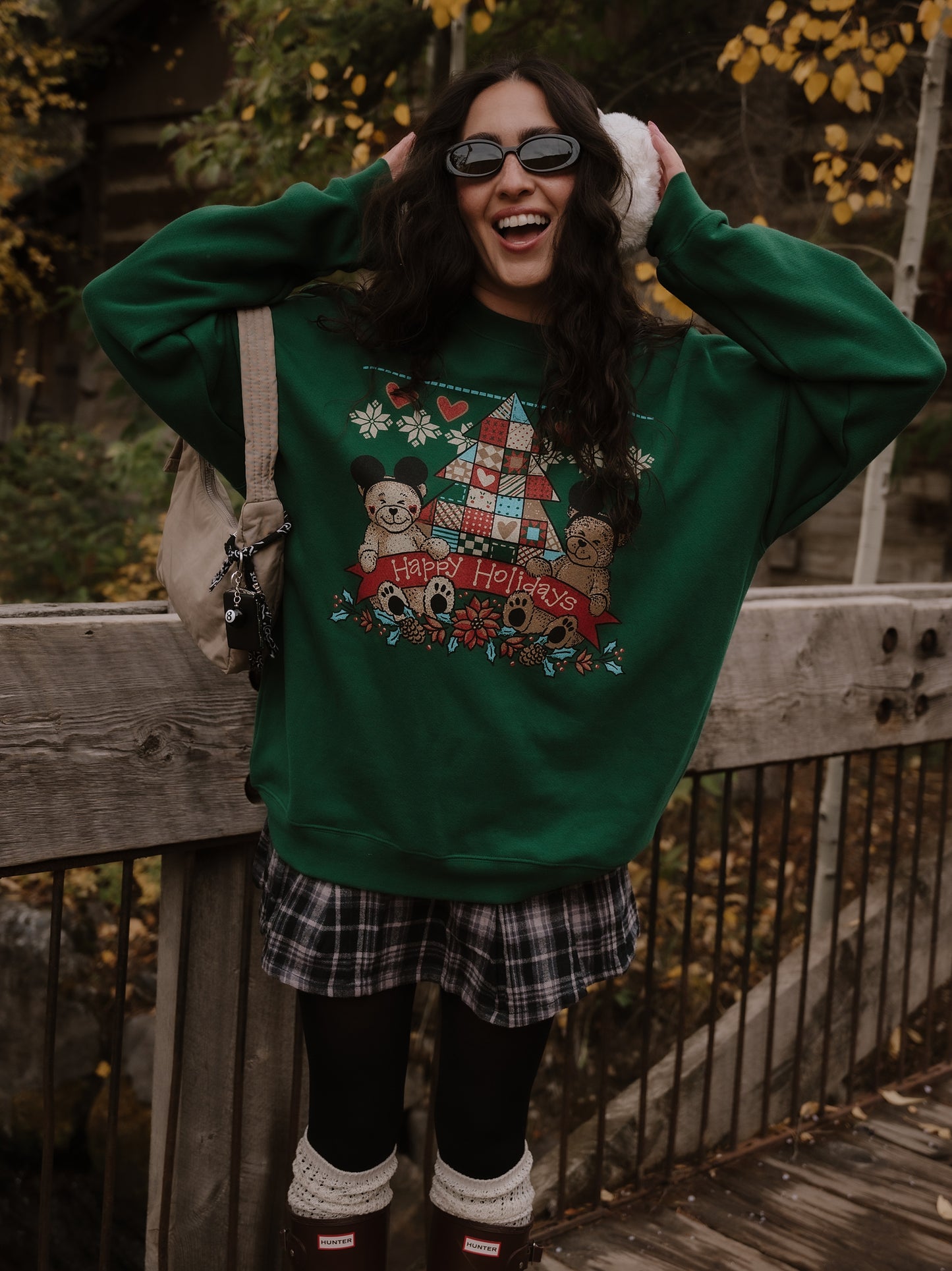 The Holiday Bears Oversized Crewneck in Emerald