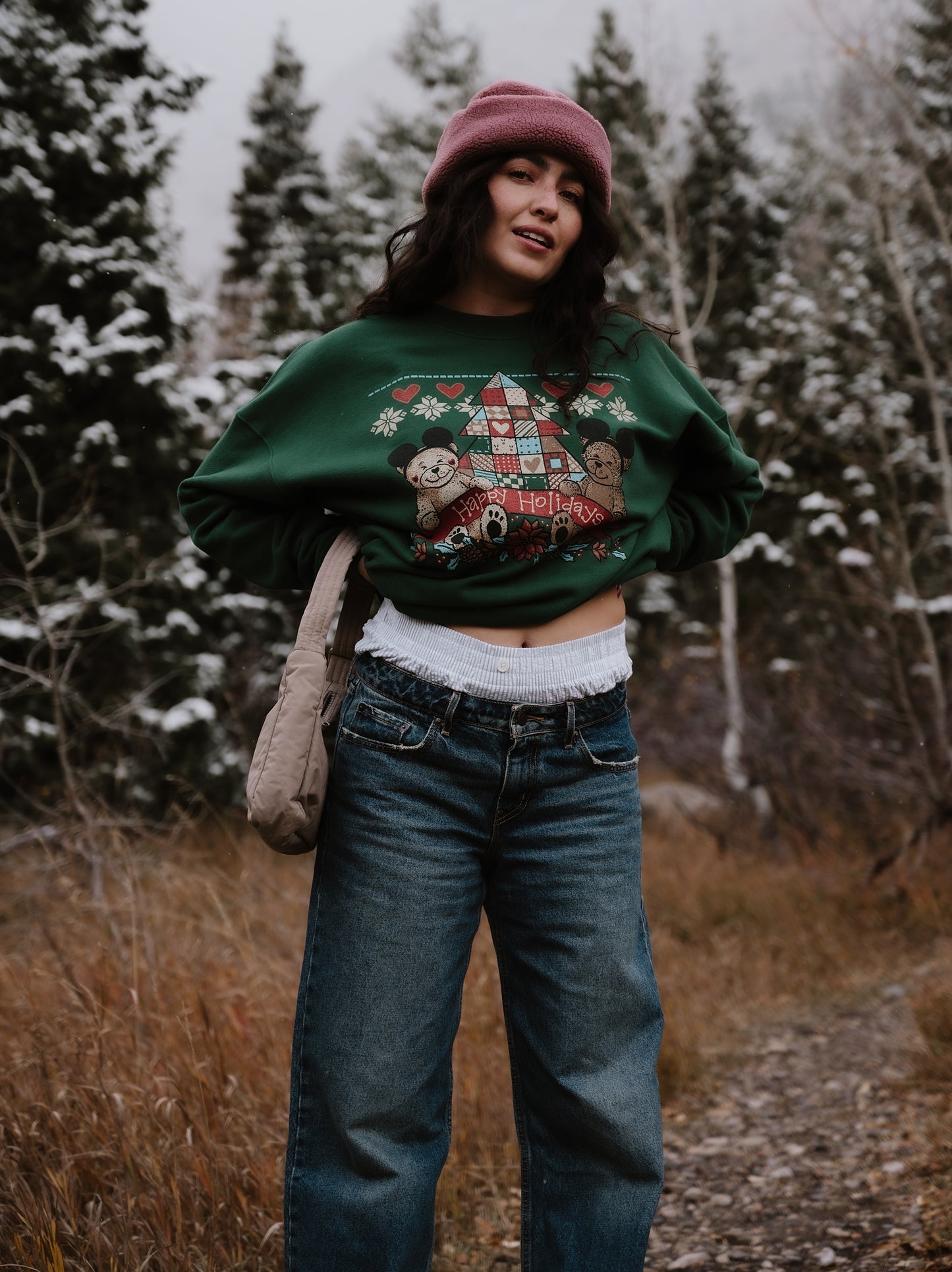 The Holiday Bears Oversized Crewneck in Emerald