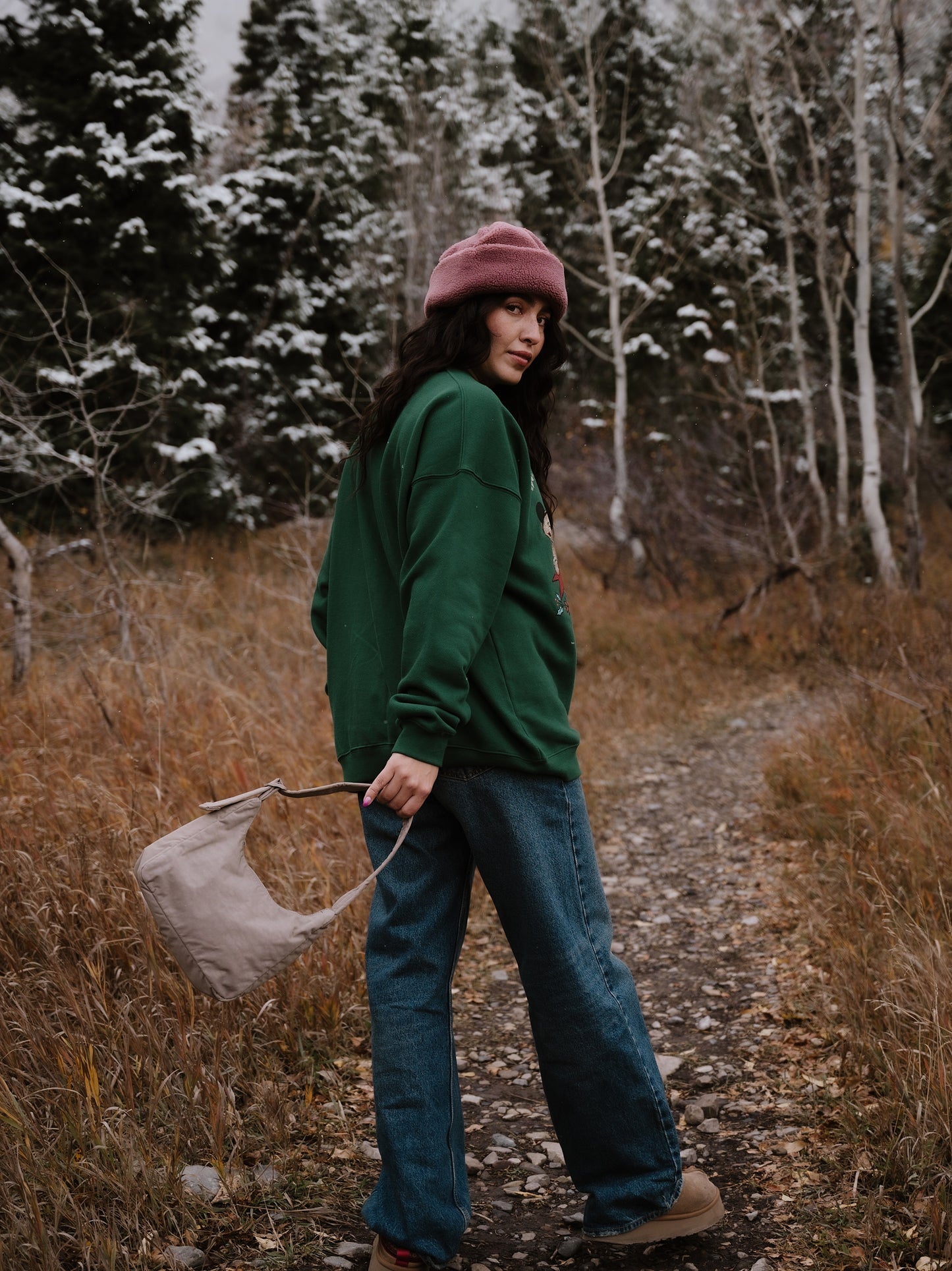 The Holiday Bears Oversized Crewneck in Emerald