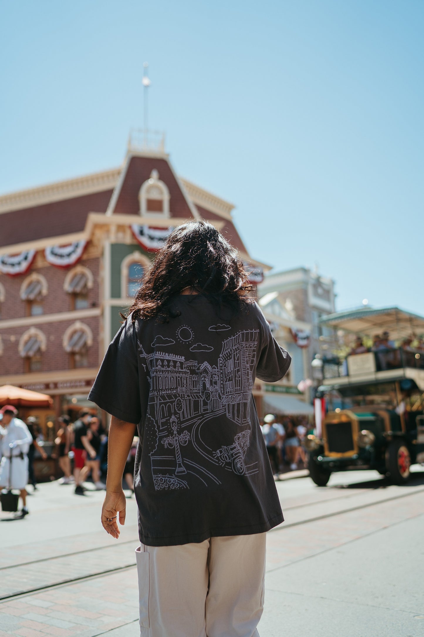 The Main Street Oversized Tee in Vintage Black